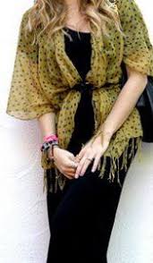 Can I Wear A Pashmina All Evening Over A Sleeveless Dress Will It Get In The Way Of Moving Around Or Am I Goi Ways To Wear A Scarf Fashion How