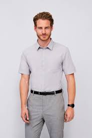 Chemise 70% polyester 30% coton repassage facile pour homme. Chemise Homme Popeline Manches Courtes Bristol Fit Sol S