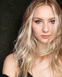 Jessica Lashley's Instagram, Twitter & Facebook