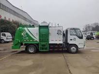Japan Brand Isuz 7 Tons 7000 Liters 120HP Side Loading Kitchen Food Waste  Garbage Truck
