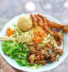 Resep Mie Ayam Bakso Ceker Jamur Dan Cara Membuat Mie Ayam Homemade Yang Enak Dan Mudah Dengan Mie Telur Yang Kenyal Resep Mie Resep Daging Makanan Dan Minuman