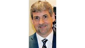 Dr. Mark Roark receives Meritorious Service Award