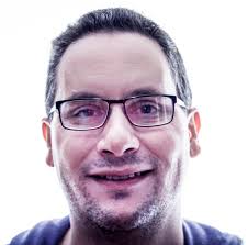 Simon Leonard's Instagram, Twitter & Facebook