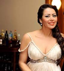 وبعد تولي محمد علي حكم مصر عام 1805 عمل على تطوير الجيش المصري على الطراز الحديث، حيث تم إضافة السجلات والرتب العسكرية وسن التجنيد الإجباري وأول من تولّى مسئولية الديوان هو محمد لاظوغلي باشا. Ù„Ù‚Ø§Ø¡ Ø§Ù„Ø®Ù…ÙŠØ³ÙŠ Ø¨Ø¥Ø·Ù„Ø§Ù„Ø© ØµØ¨Ø§Ø­ÙŠØ© Ø±Ù‚ÙŠÙ‚Ø© Ù…Ø¬Ù„Ø© Ø§Ù„Ù…Ø±Ø¢Ø© Ø§Ù„Ø¹Ø±Ø¨ÙŠØ©