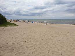 (de) erhöht von blau und gold im wellenschnitt schräglinks geteilt. Schwedeneck Strand Der Strand Test Mit Bewertungen Und Erfahrungen