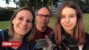 Conheci meu namorado 12 anos após dar à luz uma filha dele'