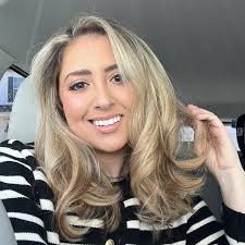 Alexa Elizabeth's Instagram, Twitter & Facebook