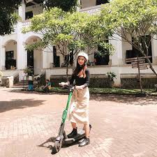 Jumlah pintu di lawang sewu nggak sampai seribu. Lawang Sewu Sejarah Misteri Tiket Masuk