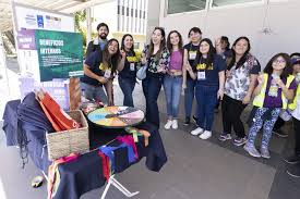 Estudiantes conocieron programas y beneficios: Bienestar realiza su primera  feria propia