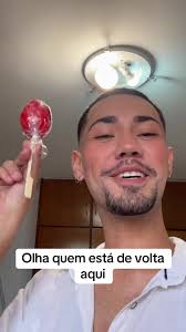 O melhor morango de Goiânia na sua FY! #fyp #foryou #gyn #morangodoamor  #santabala #pedeifood #balascaramelizadas #melhormorangodegoiania  #doceriagoiania #macadoamor #fruta