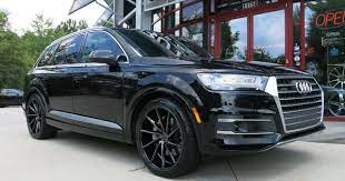Audi Q7 With 22in Vossen Cvt Wheels Audi Q7 Audi Audi Q7 Tdi