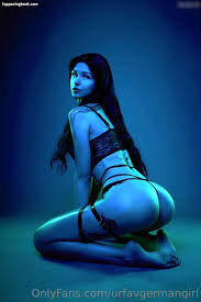 Alina Linaroeschr  favgermangirl Nude, OnlyFans Leaks, The Fappening -  Photo 8517065 - FappeningBook