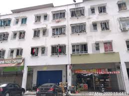 The apartment has a cosy living area and an additional toilet. Dataran Otomobil Seksyen 15 Mn Property Management Facebook