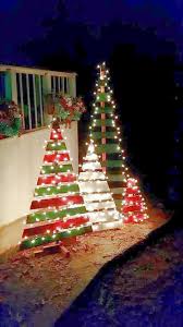 Pallet Tree Festival Decors Christmas Decorating Hacks Pallet Christmas Tree Wooden Pallet Christmas Tree