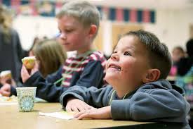 University of Northern Colorado class fills niche at Dos Rios Elementary  School