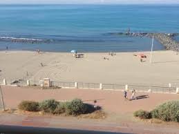 Lido di ostia zona regina pacis nelle vicinanze dell'area pedonale centrale e signorile si affitta appartamento non arredato su palazzina storica 3 piano senza ascensore composto da sala 2. Foto 7 Ostia Lido Mansarda Fronte Mare A Roma In Affitto