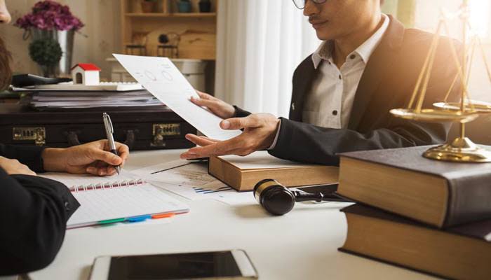 Finance Law Guide for Smarter Business Decisions