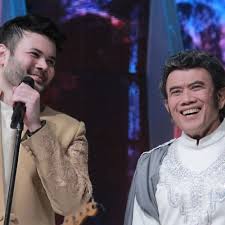 Raden haji oma irama or better known as rhoma irama (born in tasikmalaya, west java, indonesia on december 11, 1946) is an indonesian dangdut singer. Terajana Hindi Version Ridho Rhoma Rhoma Irama By Sonettwolovers