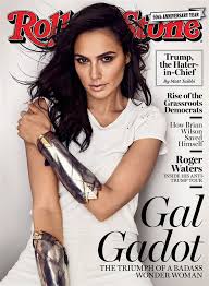At age 18, she was crowned miss israel 2004.she then served two years in the israel defense forces as a soldier, whereafter she began studying at the idc herzliya college, while building her modeling and acting careers. Gal Gadot Beschreibt Das Filmen Von Wonder Woman Und Justice League Wahrend Der Schwangerschaft