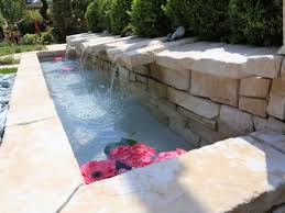 Un Beau Bassin Pour Mon Jardin Design De Petit Jardin Jardins Et Amenagement Exterieur