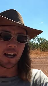 SAVANNAH WAY TOWING OFFROAD CARAVAN #4x4 #vanlife #travel