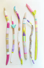 Bemalte Sticks Driftwood 6 Stuck Festgelegt Von Bonjourfrenchie Gemaltes Treibholz Ideen Fur Basteln Kunst Aus Treibholz
