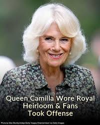 Queen Camilla arrived at an official event wearing a certain royal heirloom  and fans immediately took offense 😮 Details in the comments 👇