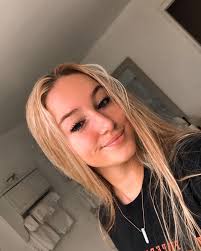 bella sutton (@bellasutt0n) • Instagram photos and videos