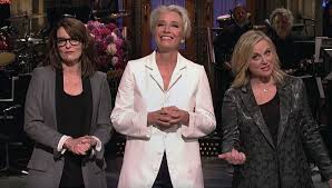 Crazy amy) was born in newton, massachusetts, usa. S N L Celebrates Mother S Day With Emma Thompson Tina Fey And Amy Poehler The New York Times