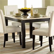 Seats up to 4 people, ideal for any dining area, such as a kitchen, dining room, dinette, or small apartment. Creme Hochglanz Esstisch Es Ist Keine Kleine Aufgabe Zum Erstellen Eines Ess Raum Der Fuhlt Si Modern Kitchen Tables Small Dining Room Set Dining Room Small