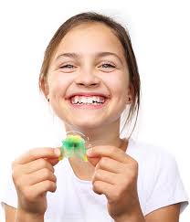 Kieferorthopädie Dr. Fricke & Dr. Ritschel Invisalign Zahnspange Dortmund