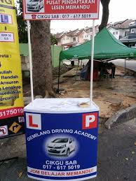 Berita baik untuk pelanggan kereta sewa puchong taman kinrara kami kini menerima bayaran melalui kad kredit/kad debit maksimum bayaran rm 8000 sehari hanya bawa kad kredit/kad atm sahaja anda boleh menyewa dengan kami untuk tempahan sila hubungi kami di talian : Driving Academy Puchong Lot 3579 Jln Akademi Bandar Puteri Puchong 2021