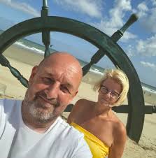 What brand is/are the muffler(s)? Gr.Lukas.