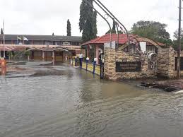 Please enter your email address receive daily logo's in your email! Zb Security Services Sdn Bhd Perlis Banjir Di Pos Kawalan Keselamatan Kolej Vokasional Kangar Perlis