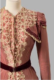 These outfits have been worn to cheyenne frontier days Rate The Dress Late Victorian Lace Layers The Dreamstress