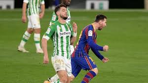 Barcelona berbalik unggul di babak kedua setelah lionel messi mencetak gol dan victor ruiz melakukan gol bunuh diri. Real Betis Vs Barcelona Mengapa Messi Nggak Main Sejak Menit Awal