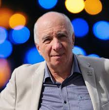 Hilton Budapest or Budapest Marriott for seniors?