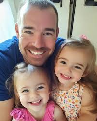 Single dad seeks mystery benefactor's identity