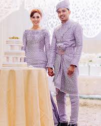 The recent economic downturn has reduced wedding dresses can be a prohibitively expensive portion of each couple's wedding budget. Malay Wedding Dress Rental Off 53 Www Transanatolie Com