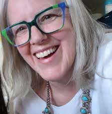 What treatments are recommended for amyloidosis?