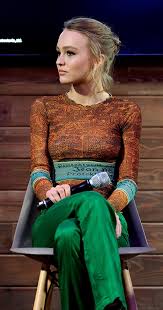 The daughter of actor johnny depp and singer vanessa paradis, depp began her acting career with a small role in tusk (2014), and went on to star in the period dramas the dancer (2016), in which she played isadora duncan, planetarium (2016), and the king (2019). Lily Rose Depp Imdb