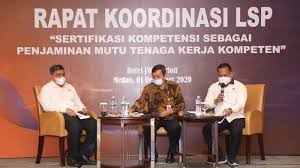 Gaji/upah honorarium sekretariat penyelenggaraan uji ; Bnsp Catat Jumlah Tenaga Kerja Bersertifikat Kompetensi Capai 4 9 Juta Orang Tribunnews Com Mobile