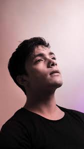 Contrata a Sebastian Arango