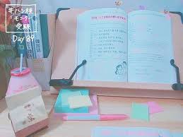 100均アイテムでもok 勉強垢でも見かける みんなが工夫している勉強机の上 デスク収納 page 2 ガールズキャラクターマガジン shuu shuu girl 勉強机 勉強 収納 机