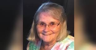 Carol Bing's Instagram, Twitter & Facebook