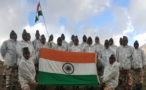 India's national flag is a horizontal tricolor of deep saffron ( kesaria ) at the top, white in the middle and dark green at the bottom in equal proportion. I7rtyczsfshrym