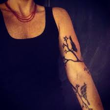 Four Birds On A Branch Tattoo Branch Wraps Around My Arm Tattoo Birds Branches Dreamcatcher Tattoo Tattoos My Style
