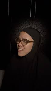 Tengah malem mikirin lirik lagu. Bener juga ya? Masih sama ga ya kalo tau  ujungnya?, 🎤Bercinta Lewat Kata