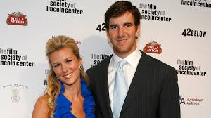 Aug 09, 2021 · peyton manning wife / peyton manning's wife ashley supposedly cheats too ⋆ terez.considered to be one of the greatest quarterbacks of all time, he spent 14 seasons with the indianapolis colts and four with the denver broncos.manning is also one of the nfl's most recognizable players, earning the nickname the sheriff due. Die Unsagbare Wahrheit Von Eli Mannings Frau News24viral