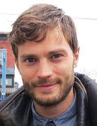50 nuances de grey a apporté à jamie dornan une belle notoriété, associée à un joli chèque qui a dû faire très plaisir à son compte en banque. Jamie Dornan Wikipedia